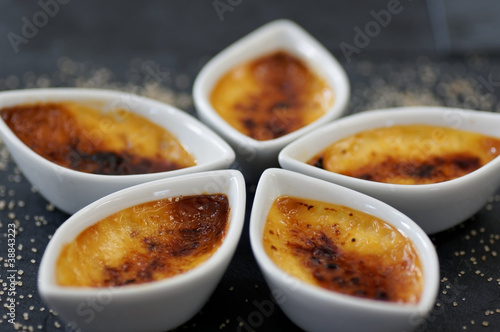 Fotografie crème brûlée en étoile 11