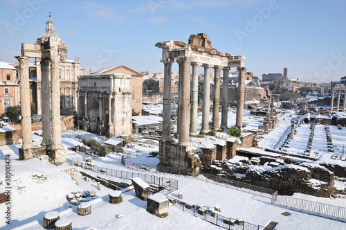 Photography Roman forum covered in snow (Rome)