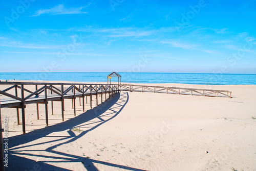 ACCESO A LA PLAYA. CHIPIONA  C  DIZ  ANDALUC  A  ESPA  A