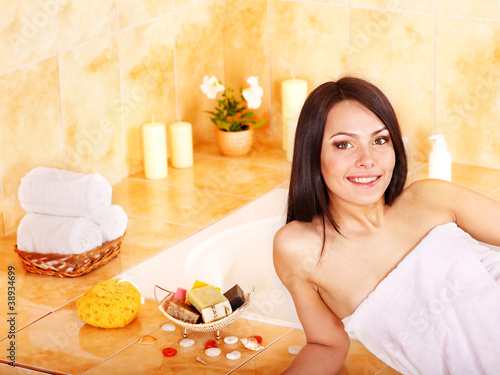 Obraz na płótnie Woman take bubble bath.
