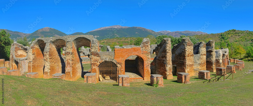 Obraz premium Amiternum Amphitheatre - Amiternum Amfiteatr 03