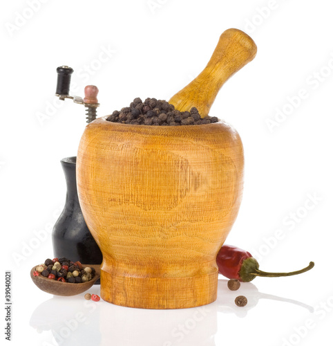 pepper in mortar and pestle
