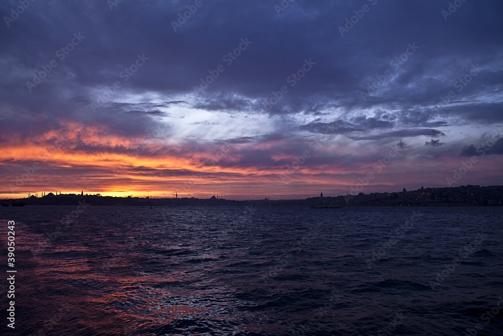 Fototapeta premium Sunset over Goldenhorn