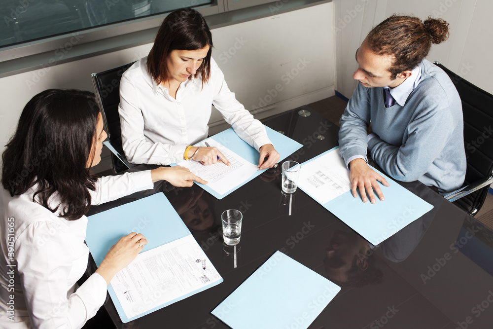 Fototapeta premium Probleme mit Unterlagen