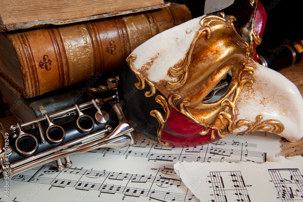 Naklejka premium maschera con clarinetto