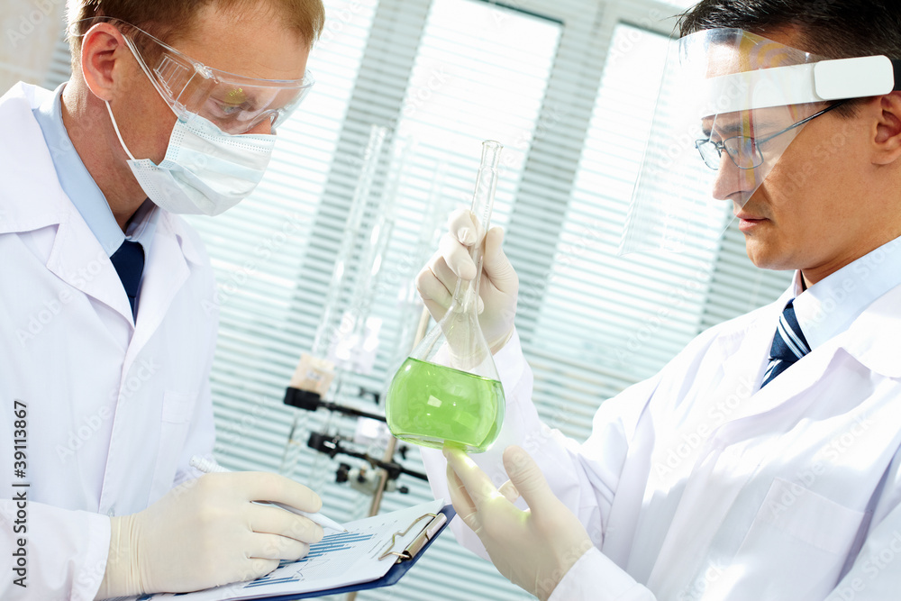 Analyzing specimen Analyzing specimen
