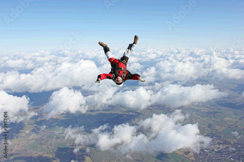 Skydiver flies head down