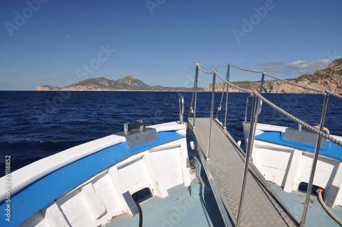 Boot an der Dragonera-Insel