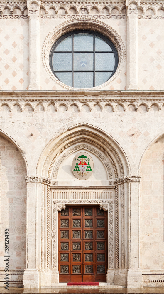 Frontdoor of Vicenza's cathedral