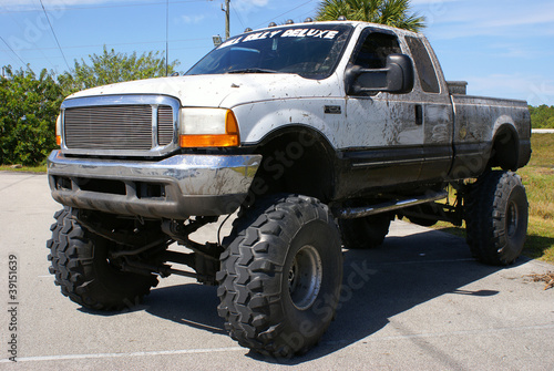 Monster truck in Florida parking lot