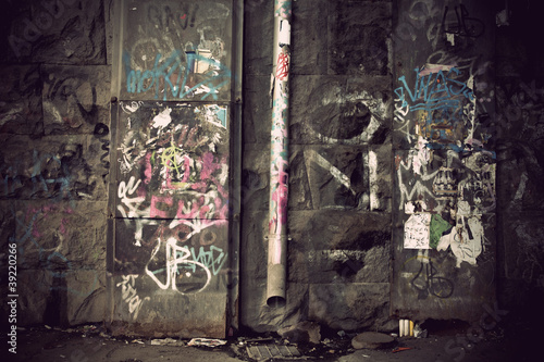 Graffiti on concrete wall © Pink Badger