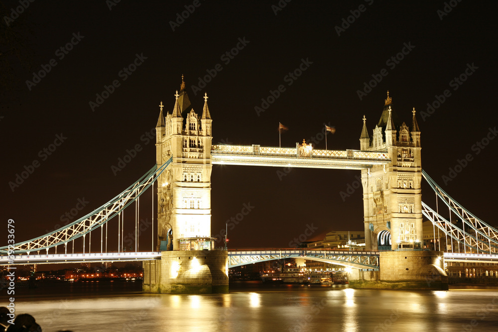 Obraz premium Tower Bridge at Night