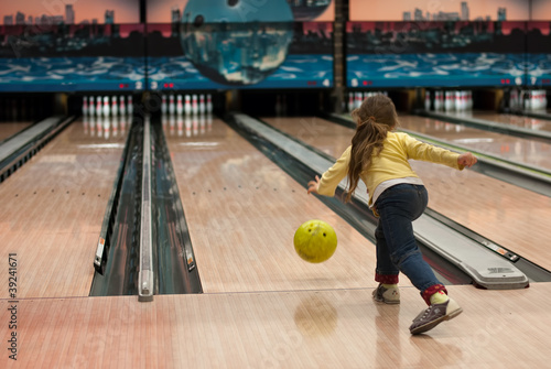 Print op canvas bowling game