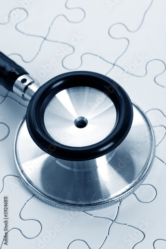Stethoscope and puzzle © Feng Yu