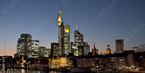 Frankfurt am Main Skyline bei Nacht