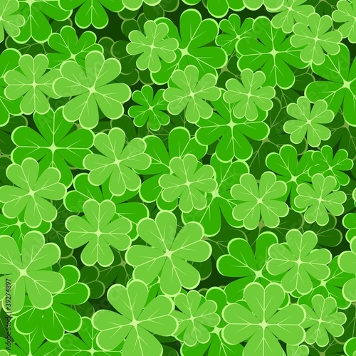 seamless pattern with clover leaves