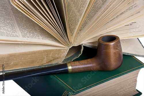 Tableau sur toile Two old books and a pipe