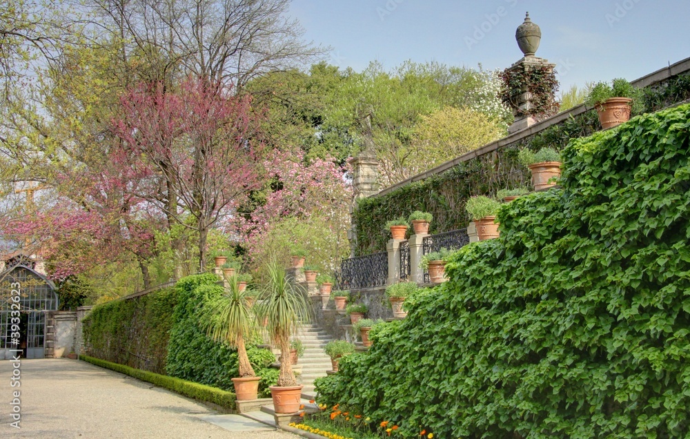 statue dans un jardin italien