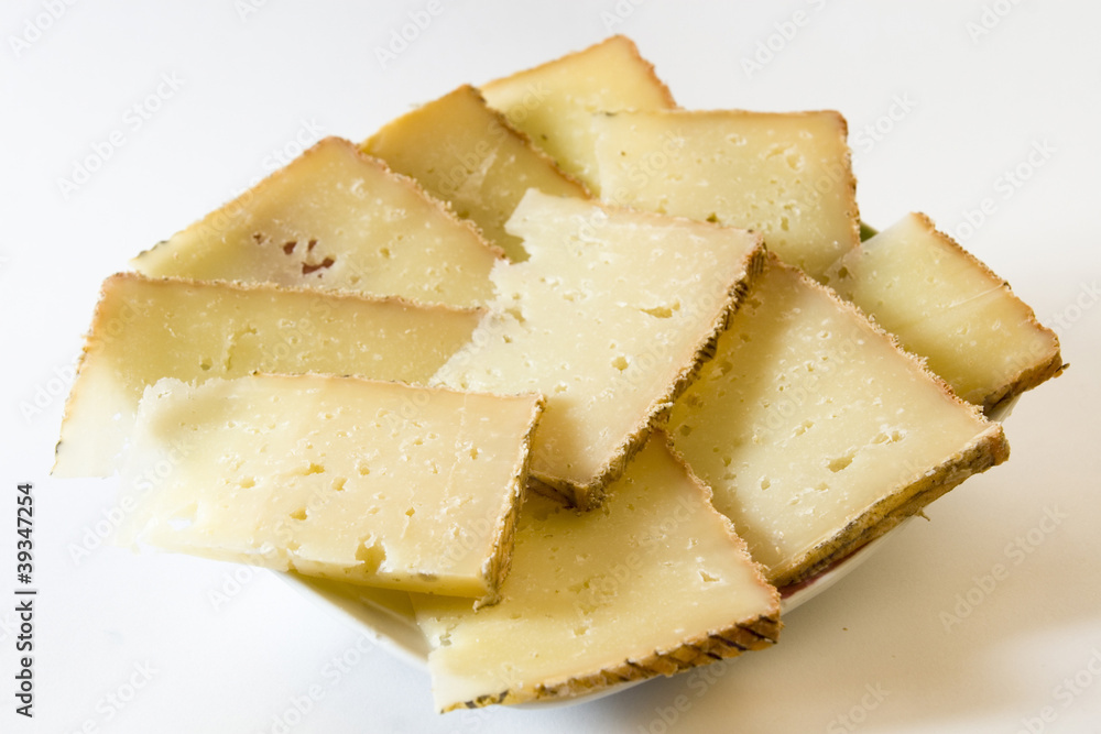 ración de queso curado, tapa de queso ración de queso curado, tapa de queso