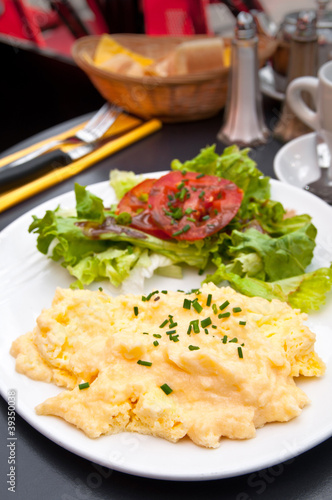 omelet with ham tomato