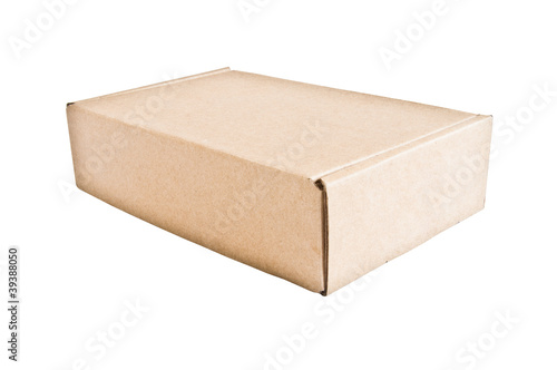Closed cardboard box isolated on white © Dontree