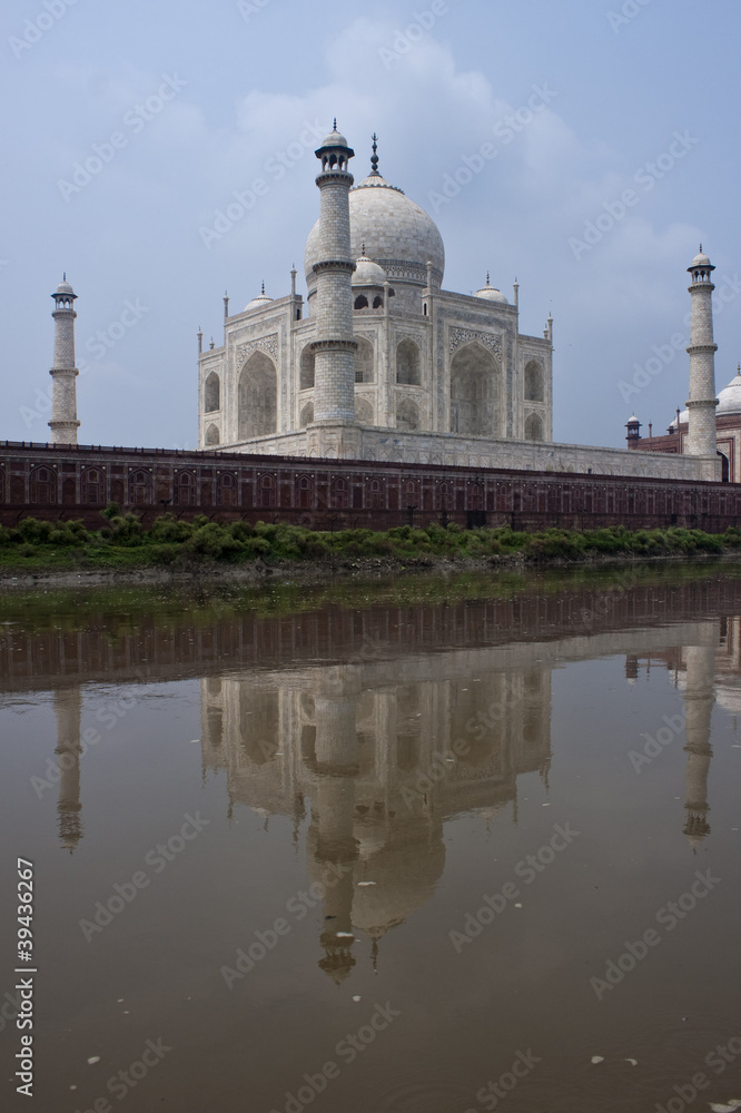 Famous Taj Mahal in Agra, India