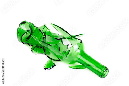 Canvas Print Shattered green wine bottle isolated on the white background