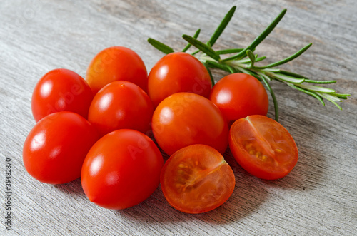 Bio Cherry Tomaten photo