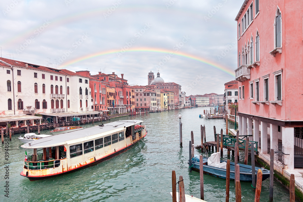 Fototapeta premium Grand channel in Venice with rainbow