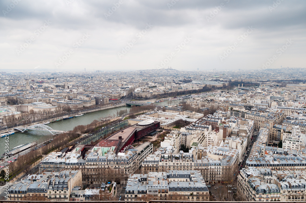 Fototapeta premium View of Paris from the Eiffel Tower