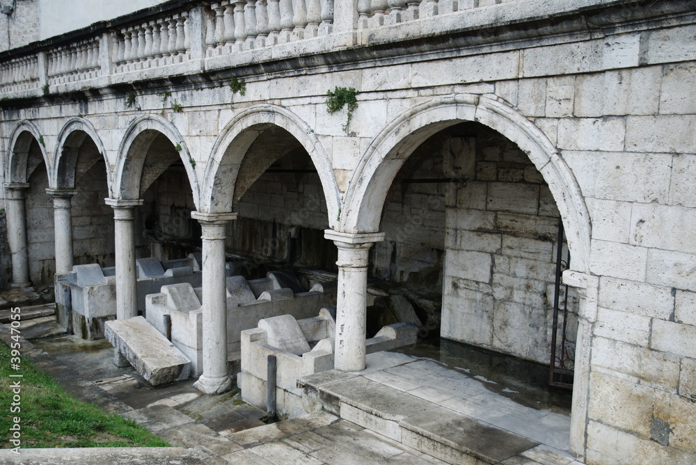 well of Saint Emidio, public wash house, Ascoli Piceno