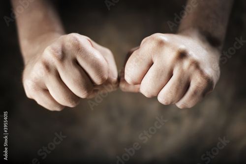 Photos Fists