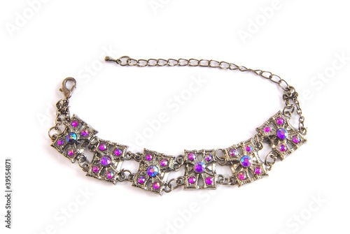 Armband aus Silber mit lila Edelsteinen
