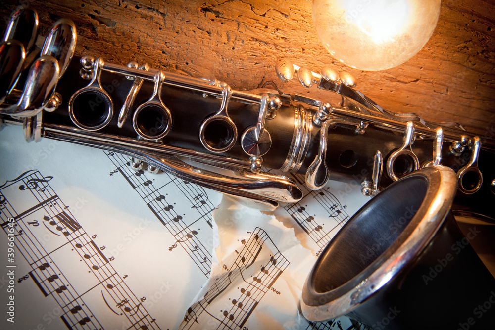 Fototapeta premium clarinetto con spartito