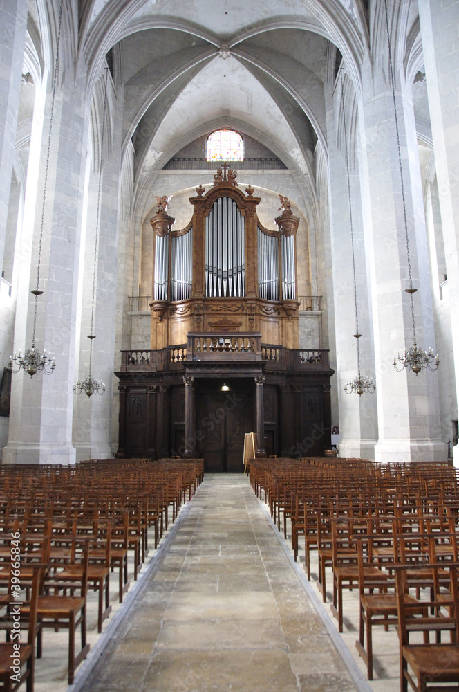 Intérieur cathédrale