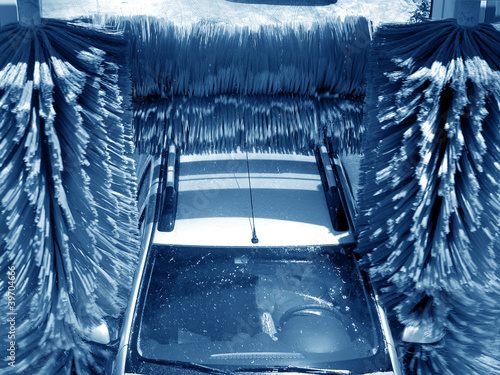 an image of car going through a car wash photo