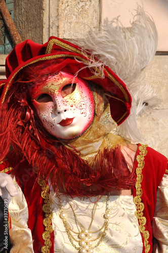 Fototapeta Naklejka Na Ścianę i Meble -  Maschera rossa - Carnevale Venezia 2012
