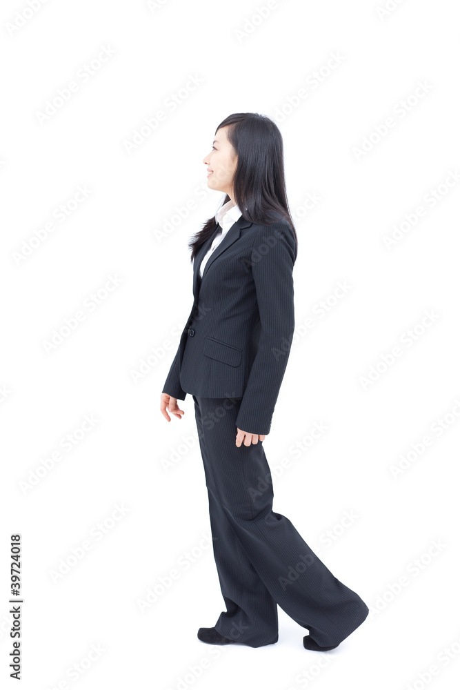 歩く女性 歩く女性