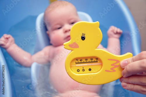 bathing of the kid