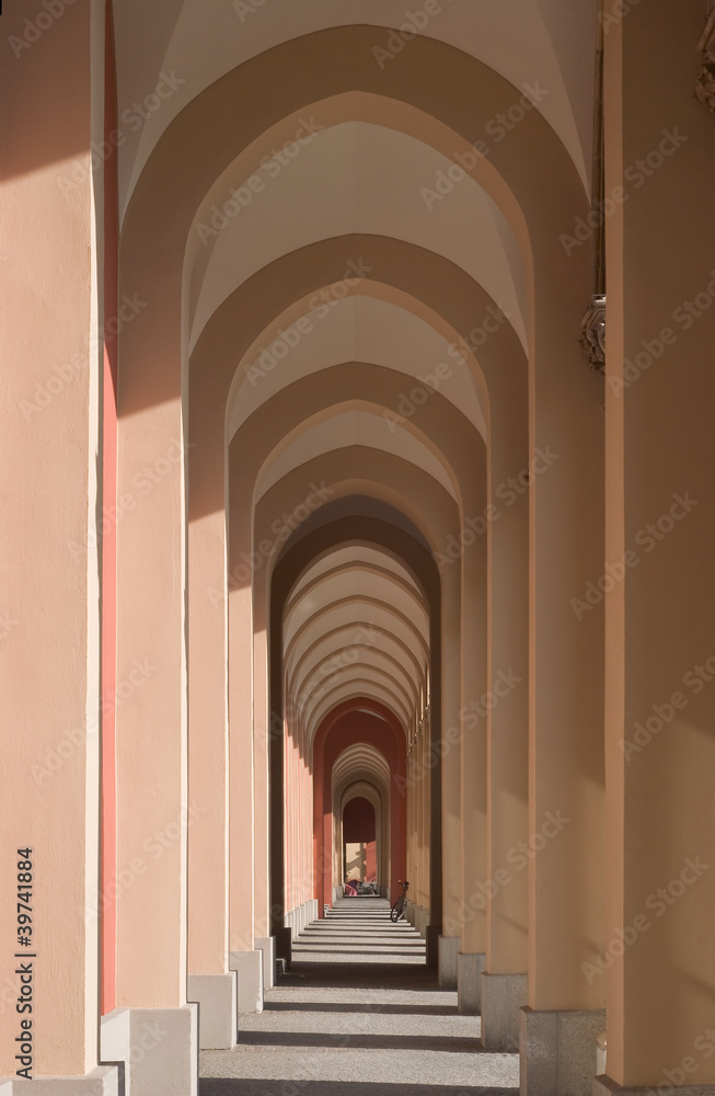 Fototapeta premium Long Arcade in Munich