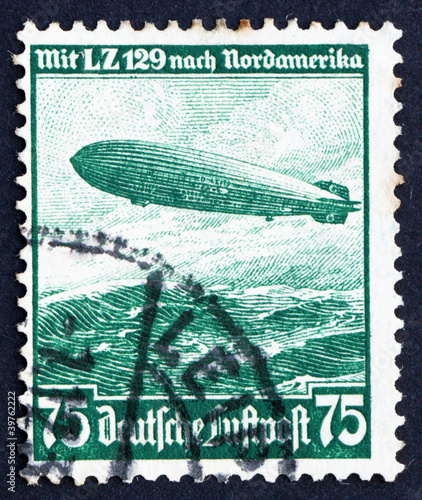 Postage stamp Germany 1936 Hindenburg, airship