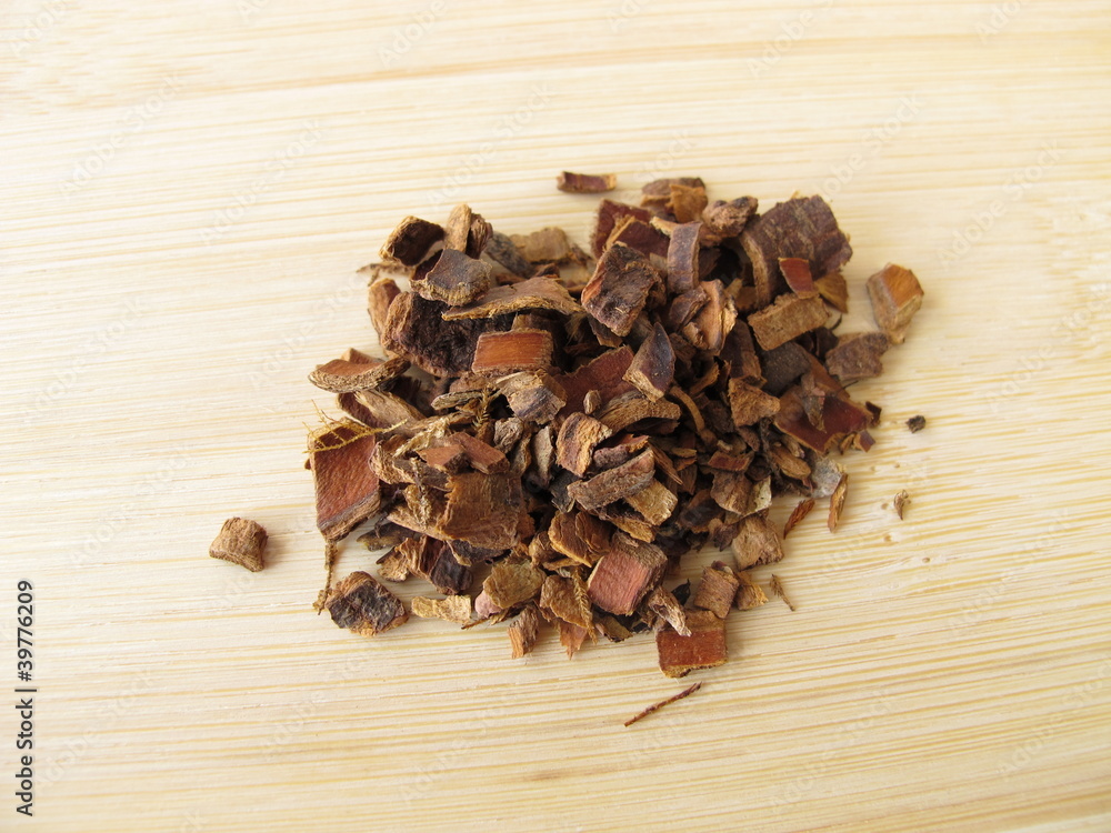Obraz premium Cascararinde, Rhamni purshiani cortex