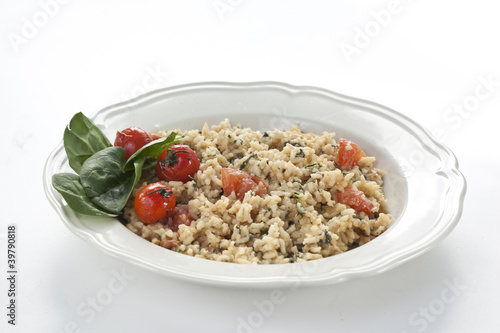 risotto with spinach and tomatoes