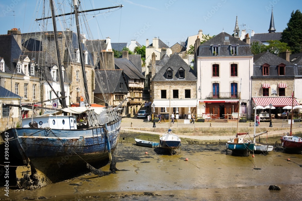 Auray - Le port de Saint-Goustan (Morbihan, Bretagne)) Stock Photo | Adobe  Stock