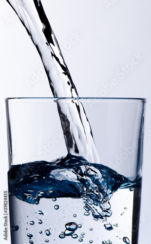 Wasser eingießen