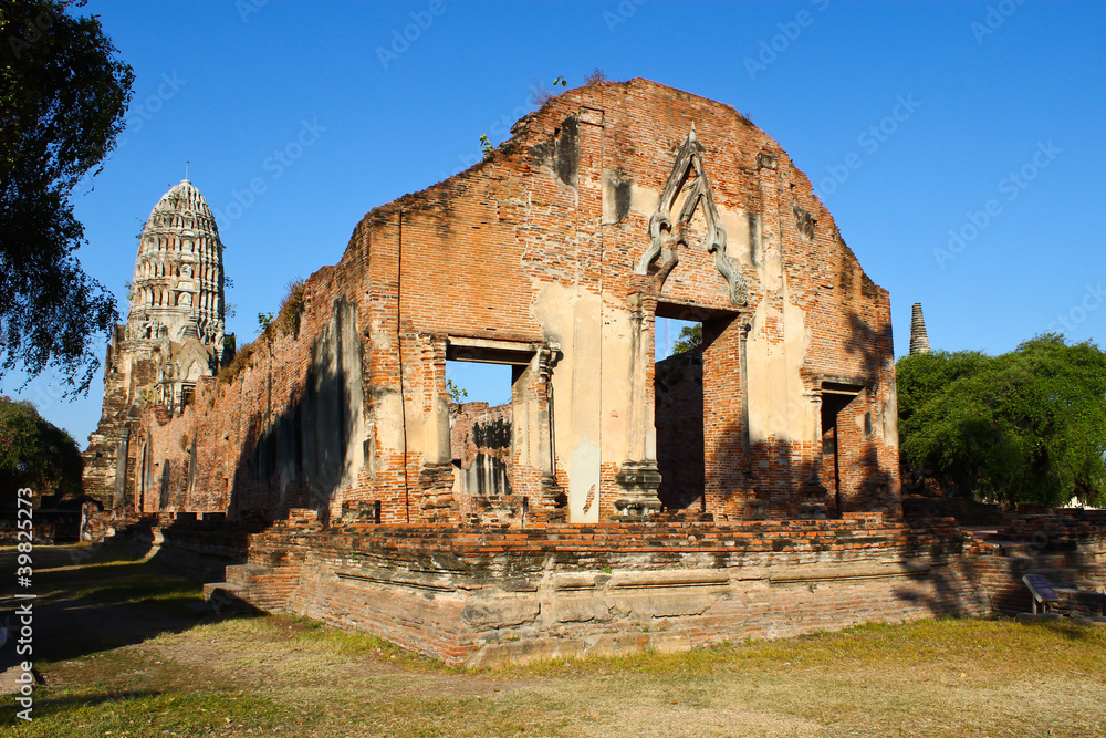 Naklejka premium Wat radburana temple in ayutthaya , Thailand