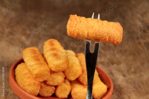 knusprig, leckere Kartoffelkroketten photo