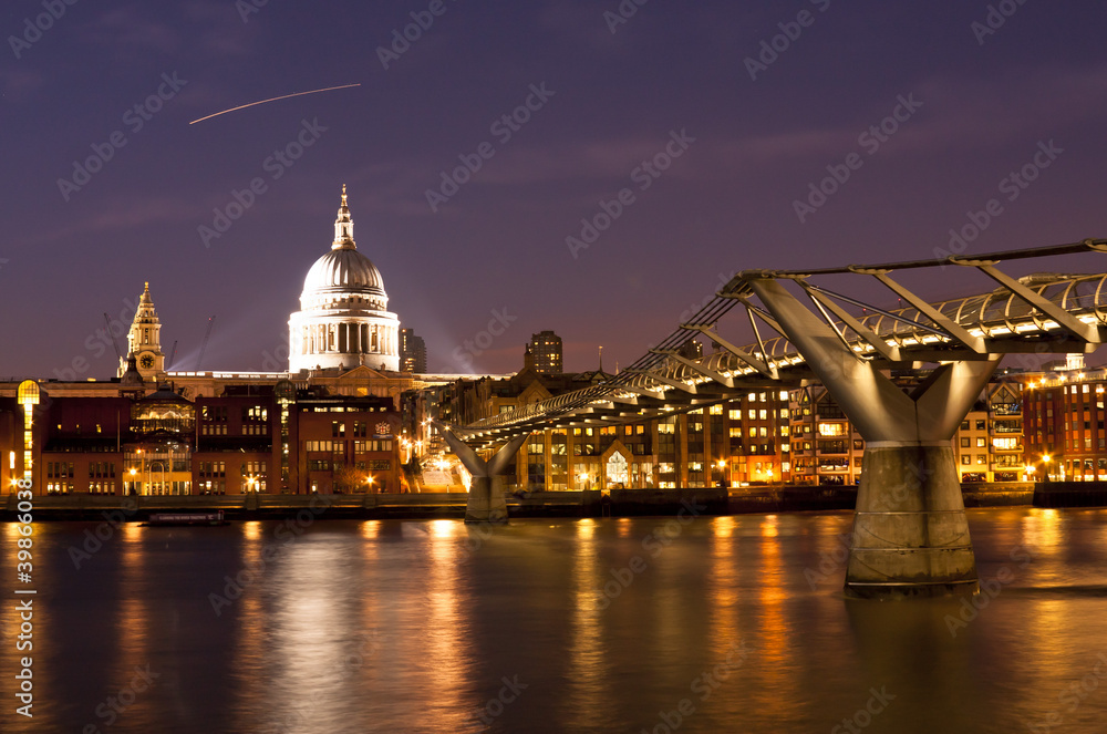 Fototapeta premium St. Paul's Cathedral