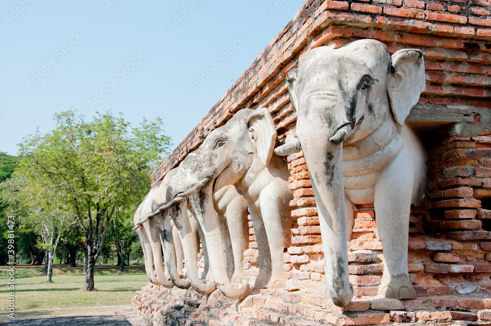 Fototapeta premium Elephant sculpture for decorate