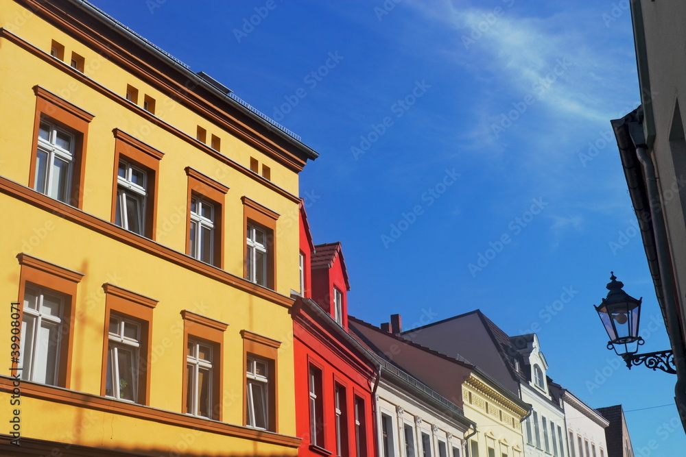 Perleberg, Altstadthäuser mit Laterne